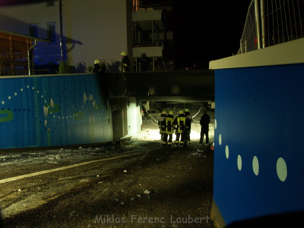 Brand Tiefgarage Porz Westhoven Amselstr   P20.JPG